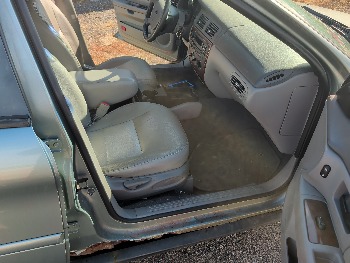 2006 ford taurus sel with 151678 miles for sale near Elk River, Minnesota 106677_31_passenger_seat.jpg