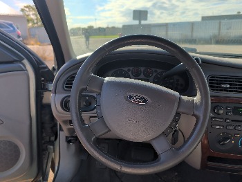 2006 ford taurus sel with 151678 miles for sale near Elk River, Minnesota 106677_33_dash_from_driver.jpg