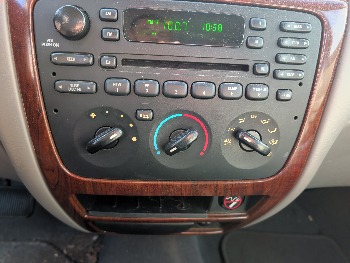 2006 ford taurus sel with 151678 miles for sale near Elk River, Minnesota 106677_40_climate_control.jpg