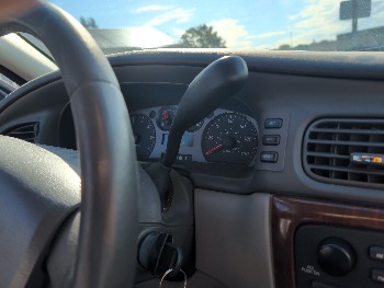 2006 ford taurus sel with 151678 miles for sale near Elk River, Minnesota 106677_41_shifter.jpg