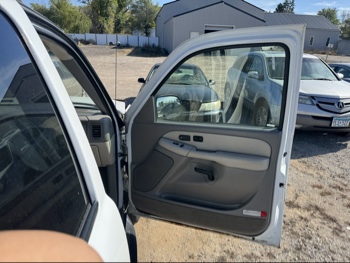 2002 gmc yukon 4wd with 268752 miles for sale near Elk River, Minnesota 106679_32_passenger_door_panel.jpg