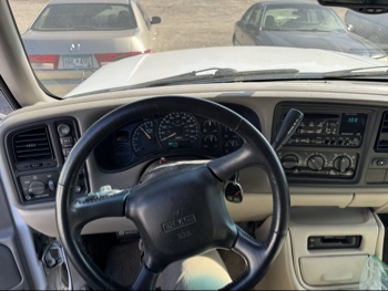 2002 gmc yukon 4wd with 268752 miles for sale near Elk River, Minnesota 106679_33_dash_from_driver.jpg