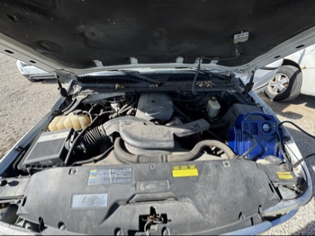 2002 gmc yukon 4wd with 268752 miles for sale near Elk River, Minnesota 106679_49_engine_bay.jpg