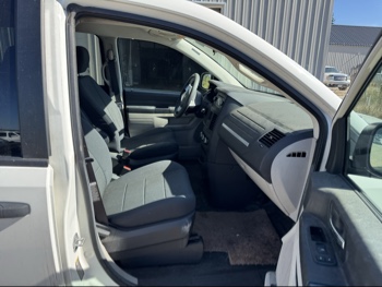 2009 dodge grand-caravan cargo-van with 167286 miles for sale near Elk River, Minnesota 106680_31_passenger_seat.jpg