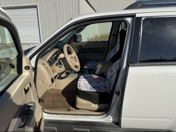 2009 ford escape xlt-fwd-v6 with 165967 miles for sale near Elk River, Minnesota 106684_22_driver_seat.jpg