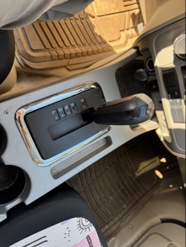 2009 ford escape xlt-fwd-v6 with 165967 miles for sale near Elk River, Minnesota 106684_41_shifter.jpg