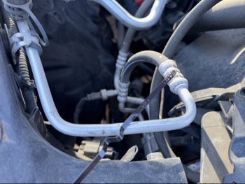 2014 ram 1500 tradesman-quad-cab-4wd with 109498 miles for sale near Elk River, Minnesota 106687_50_oil_dipstick.jpg