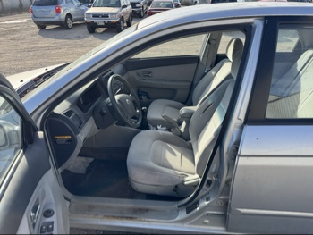 2007 kia spectra lx with 188719 miles for sale near Elk River, Minnesota 106695_22_driver_seat.jpg