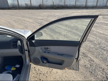 2007 kia spectra lx with 188719 miles for sale near Elk River, Minnesota 106695_32_passenger_door_panel.jpg