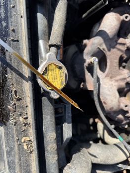 2007 kia spectra lx with 188719 miles for sale near Elk River, Minnesota 106695_50_oil_dipstick.jpg