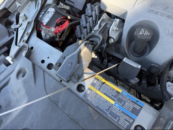 2009 buick lacrosse cx with 28748 miles for sale near Elk River, Minnesota 106702_50_oil_dipstick.jpg