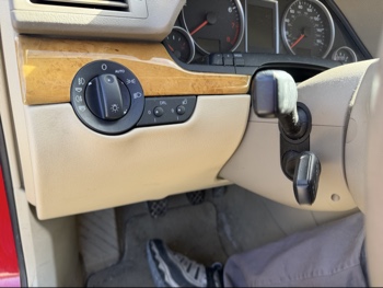 2006 audi a4 2.0t-quattro for sale near Elk River, Minnesota 106725_37_left_of_steering_wheel.jpg