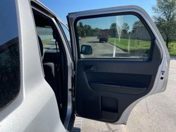 2009 ford escape xlt-fwd-v6 with 183013 miles for sale near elk-river, minnesota 1078c776b89d48db8f2cd688ddab3aeb.jpeg