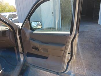 2005 ford explorer xlt-4.0l-4wd with 155824 miles for sale near elk-river, minnesota 108dbb3e7f944307b19c20c159495a1c.jpg