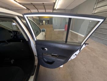 2012 nissan versa 1.8-sl-hatchback with 235732 miles for sale near elk-river, minnesota 1098ccf4d8474bfda465be944eb619aa.jpg