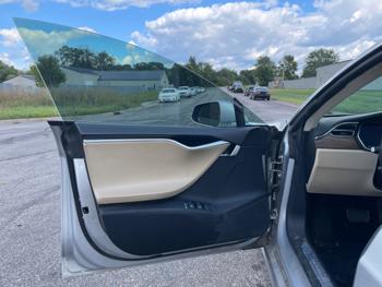 2017 tesla model-s 75d-awd with 101172 miles for sale near elk-river, minnesota 109d3c95b4514bcb9f254a52e83ed370.jpeg