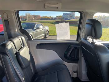 2016 chrysler town-&-country touring with 138021 miles for sale near rochester, minnesota 10afe54e506142a5a36304685dc1aeec.jpeg