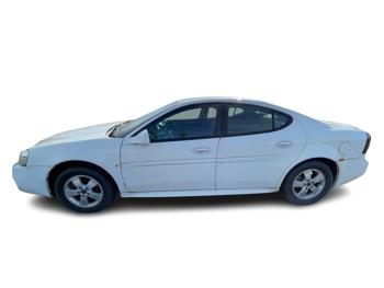 2006 pontiac grand-prix base with 253924 miles for sale near elk-river, minnesota 10eb896da405435bb40268521395405b.jpg