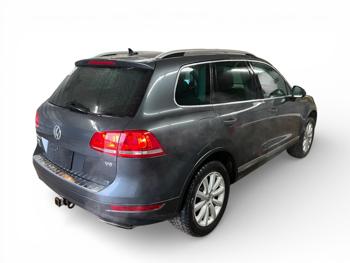 2012 volkswagen touareg vr6-lux with 229771 miles for sale near elk-river, minnesota 1264f0ae0497492083ea57f35c583f0f.jpg