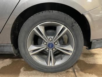 2014 ford focus se-sedan with 99529 miles for sale near elk-river, minnesota 127abc904c0444108bb315ecc062d404.jpg