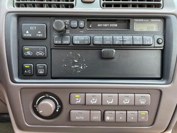 1997 toyota avalon with 195058 miles for sale near elk-river, minnesota 12a64405a9584596a36f4e3efb1b435e.jpeg