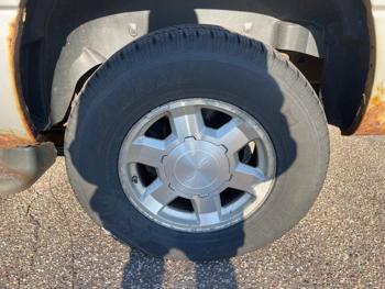 2006 gmc yukon-xl sl-1500-4wd with 260584 miles for sale near fridley, minnesota 12b43beabf904f039b57d1a38d51c193.jpeg