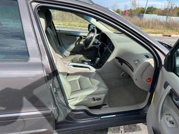 2007 volvo xc70 cross-country with 147108 miles for sale near elk-river, minnesota 12cefd32774a41039d1606e76ee1b8a8.jpg