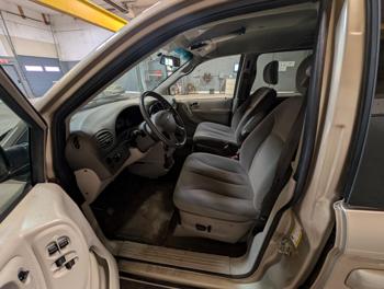 2006 chrysler town-&-country touring with 117074 miles for sale near elk-river, minnesota 1344b91311894f88a0735f169783c76c.jpg
