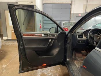 2012 volkswagen touareg lux with 249274 miles for sale near elk-river, minnesota 1392bddba29f4a01b1c6f79a66a93209.jpg