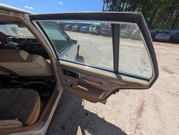 1988 buick lesabre custom with 117412 miles for sale near elk-river, minnesota 13ed5dd8a20c4622bcd832465623717f.jpg