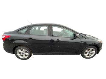 2013 ford focus se-sedan with 141999 miles for sale near elk-river, minnesota 1401b3534ecd4e508764a3bff449fa5a.jpg