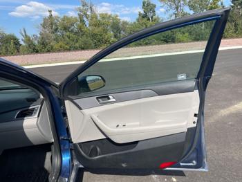 2016 hyundai sonata se with 120647 miles for sale near rochester, minnesota 1448fed63fc5464c89c9ea7faf8c0121.jpeg