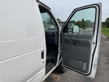 2006 ford econoline e-250 with 217735 miles for sale near elk-river, minnesota 1480c19e041840499a3dcc796d934850.jpeg