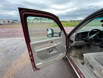 2000 chevrolet silverado-1500 with 189122 miles for sale near redwood-falls, minnesota 14c1d090e8214565b83c390382377641.jpeg