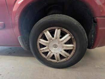 2006 chrysler town-&-country touring with 162857 miles for sale near elk-river, minnesota 14d802e09a5b4e69849da2362b0859c9.jpg