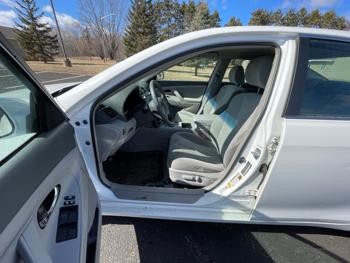 2009 toyota camry ce-5-spd-at with 170528 miles for sale near forest-lake, minnesota 153f57ef78014596a76350f3ca5bf54b.jpeg