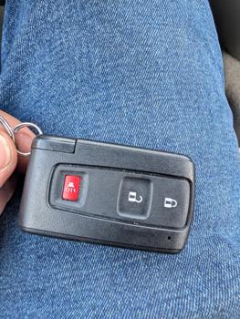 2006 toyota prius 4-door-liftback with 297498 miles for sale near elk-river, minnesota 15b20067b7c64435af31e33071d8d5be.jpg