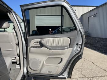 2003 toyota sequoia limited with 147145 miles for sale near elk-river, minnesota 16808ab62d7b4b55acee7c3e7e414f9a.jpg