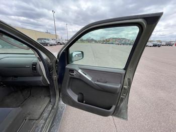 2005 nissan pathfinder xe-2wd with 199427 miles for sale near redwood-falls, minnesota 16aa71bfa0f54705b2a716a1b3b029e3.jpeg