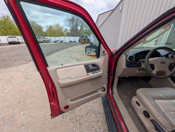 2003 ford expedition eddie-bauer-4wd with 185881 miles for sale near elk-river, minnesota 16de6c12f8204a84961e4afef4af2872.jpg