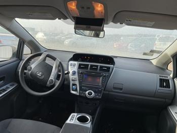 2013 toyota prius-v with 153265 miles for sale near elk-river, minnesota 17053ce067624eb3937e20ca51bdbc2d.jpg
