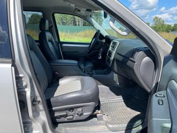 2004 mercury mountaineer convenience-4.6l-awd with 144653 miles for sale near elk-river, minnesota 175460f7f9184ff08f00ab709ea7441c.jpeg