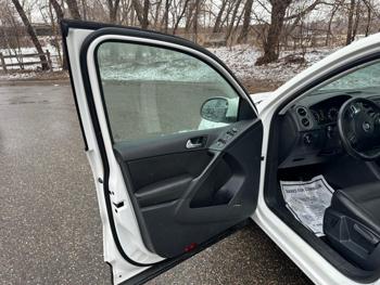 2014 volkswagen tiguan with 106309 miles for sale near burnsville, minnesota 17b068ed4e1141e19ad968db4a56a65c.jpg