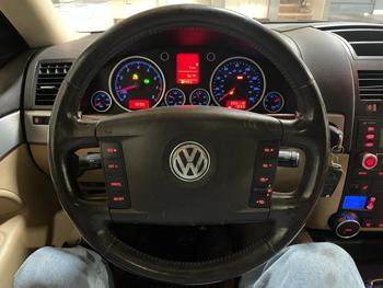 2006 volkswagen touareg with 203118 miles for sale near elk-river, minnesota 17ebd9b98e554c2bbc4532f0f37d1439.jpg