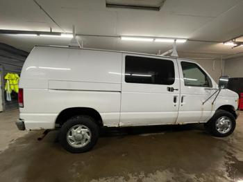 2000 ford e-250 with 144106 miles for sale near elk-river, minnesota 1981e4617af6458396bc297fc4dca176.jpg