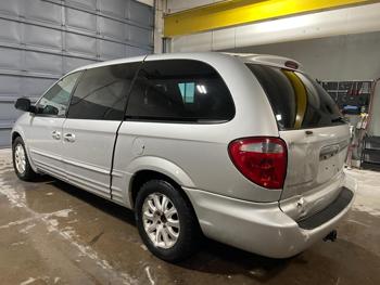 2001 chrysler town-and-country lxi with 235481 miles for sale near elk-river, minnesota 19be0c2c865342bda759a223347561c2.jpg