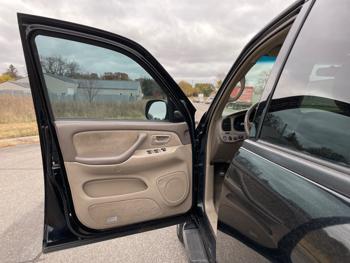 2005 toyota sequoia sr5-4wd with 250906 miles for sale near elk-river, minnesota 1a32ebd46da34ad2bf5b9e2dca92cbb1.jpeg