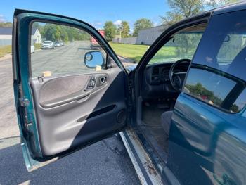 1998 dodge dakota club-cab-4wd with 139095 miles for sale near elk-river, minnesota 1a430b6d34984065a3067e09e670d2f5.jpeg