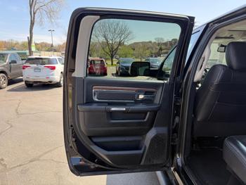 2017 ram 2500 laramie with 233403 miles for sale near columbia-heights, minnesota 1a7915205fe3462fa5f81ae4cb88778f.jpg