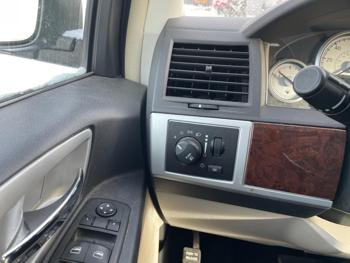 2010 chrysler town-and-country with 188772 miles for sale near elk-river, minnesota 1a7d2560124040e7aafab85decdb9158.jpg
